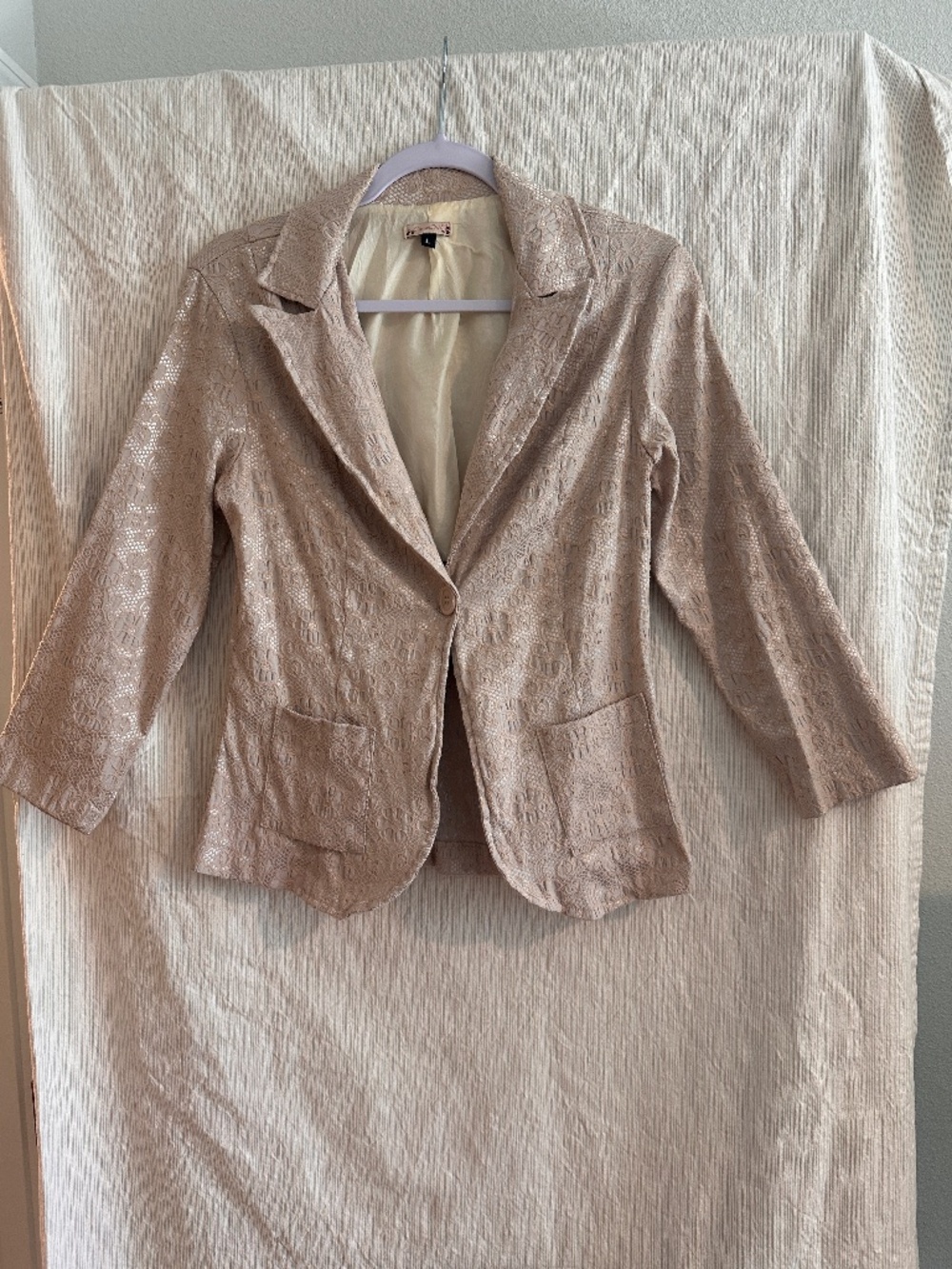 Y2K Luna Chix Large Beige Lace Metallic One Button Blazer